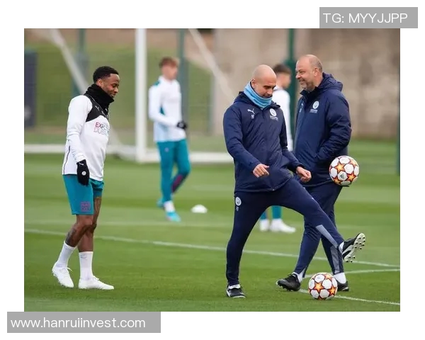 明星球员如何通过科学训练与恢复策略确保每场比赛顺利上场踢足球